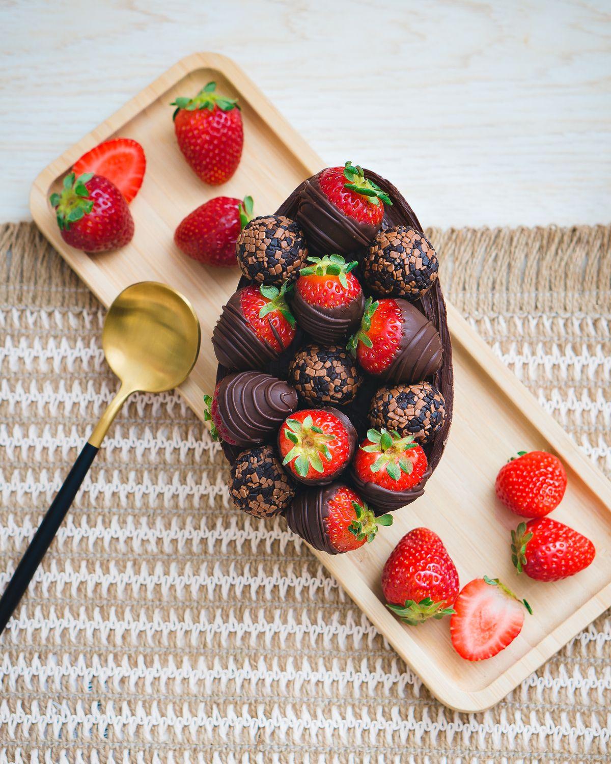 Cesta de Frutas com Chocolates